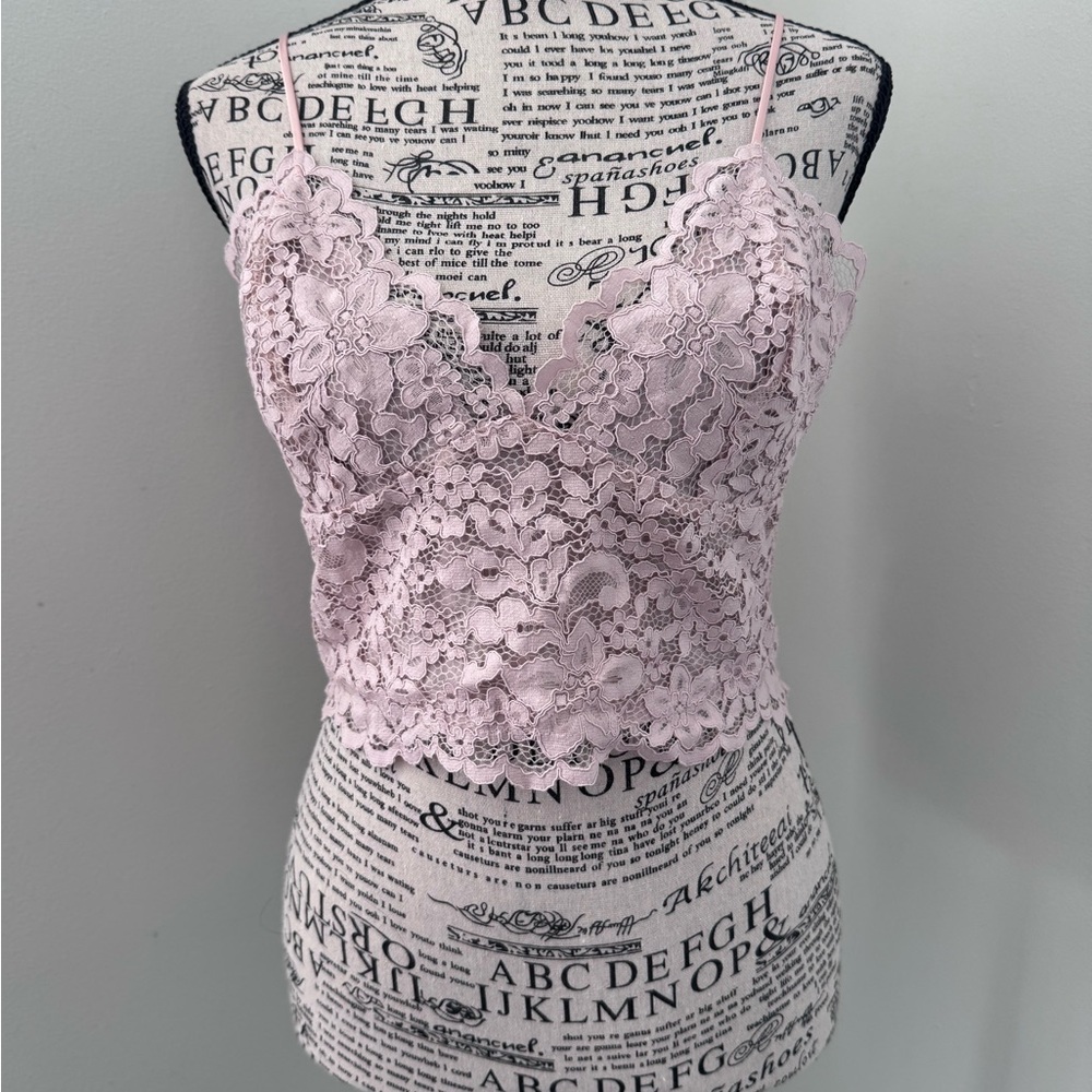 Express Floral Lace Camisole in Light Pink